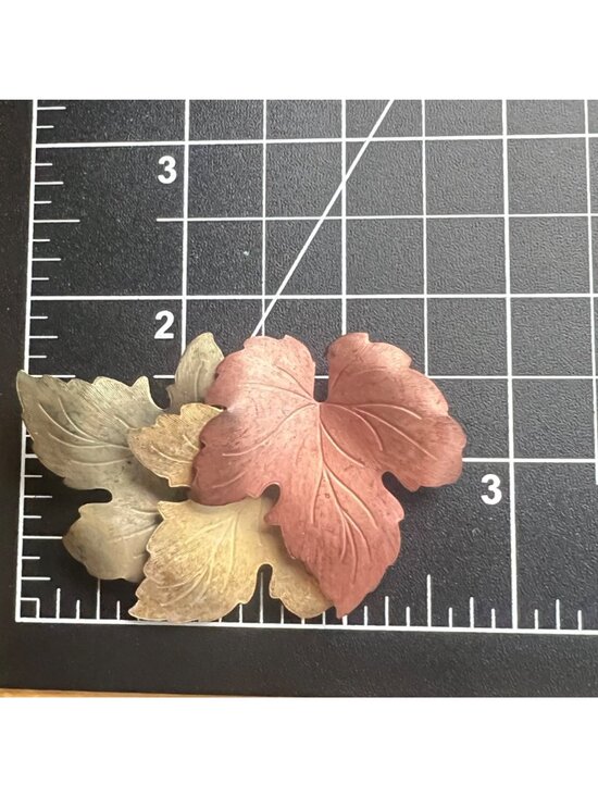 Lot 2 Vintage Metal Leaf Brooch Multicolor Autumn Fall Leaves Gold Tone Patina - Picture 4 of 8